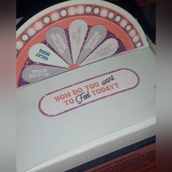 Soap & Glory Magnifi Coco "Living the Clean" Gift Set NIB - Picture 6 of 6